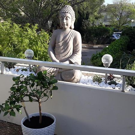 Appartamento 2 pièces avec grande terrasse La Ciotat Esterno foto