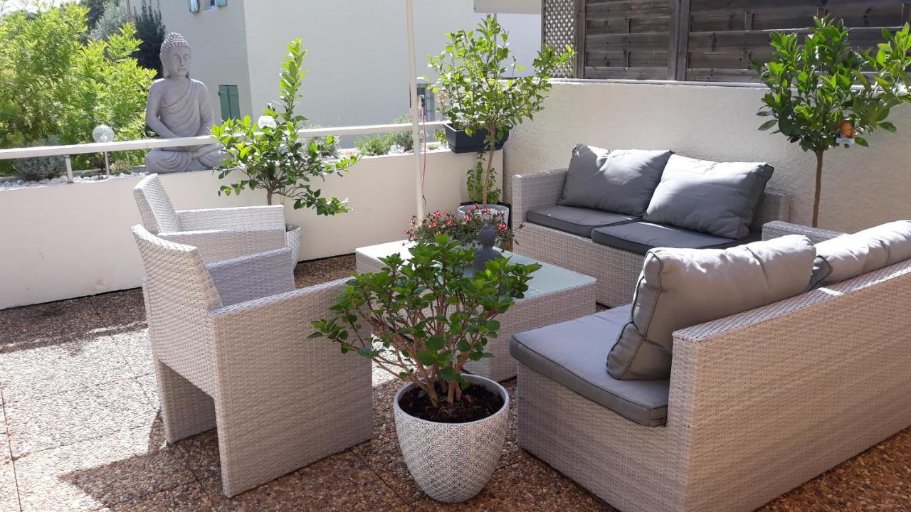 Appartamento 2 pièces avec grande terrasse La Ciotat Esterno foto