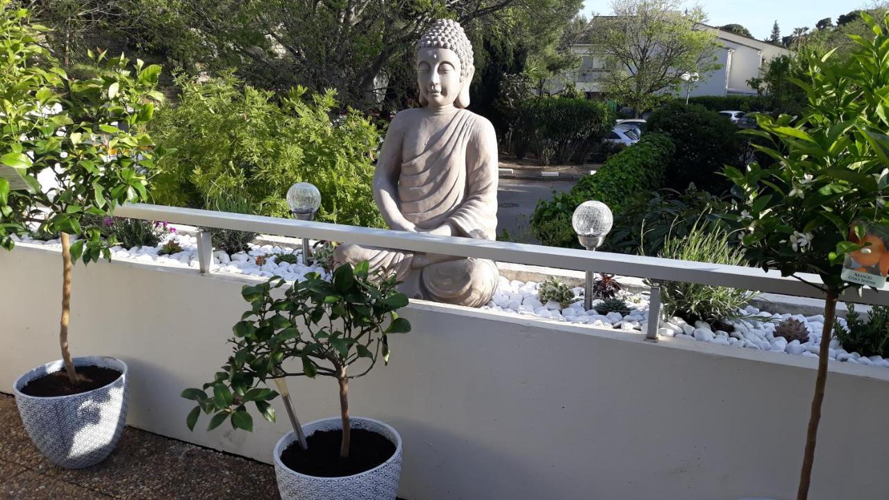 Appartamento 2 pièces avec grande terrasse La Ciotat Esterno foto